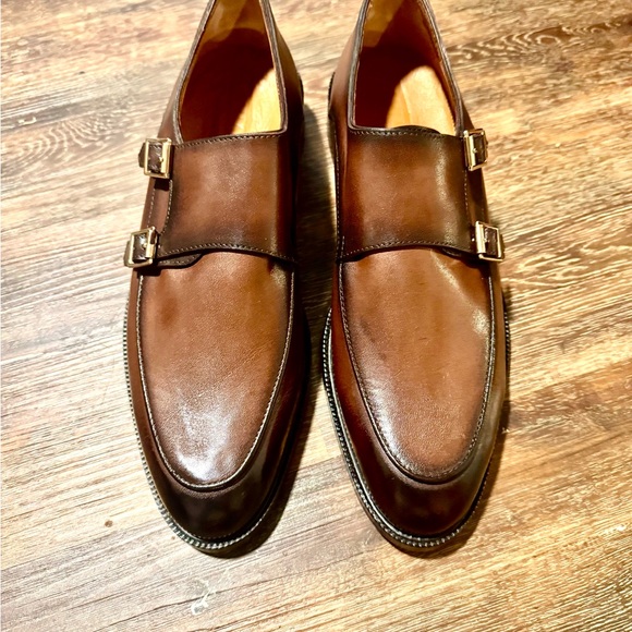 ALEX 5IVE Other - Brown Leather Oxford Shoes with Classic Silhouette